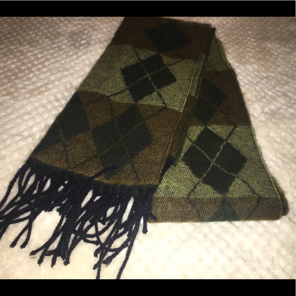 Cashmyarn Scarf by Berkshire